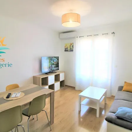 Apartamento T3-Les Iles- Clim/Pk-Hyeres Centre -Plage 10Min Hyères
